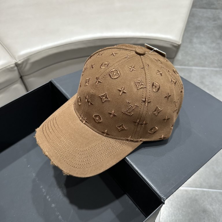 LV Louis Vuitton] new full print logo pattern models baseball cap, counter synchronization shipments, big name models with super good, hurry to get!