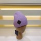 LV Louis Vuitton New Knit Hat!The classic version of the L home senior sense of wear must enter ah  This year's new colors, a bright feeling in front of your eyes The more you look at it, the better it looks   The thickn