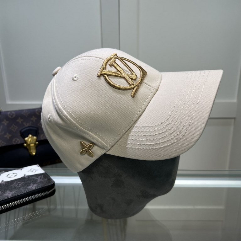 LouiVuittonLV  Counter new Louis Vuitton home embroidered baseball cap, simple and generous Men and women universal sun hat.