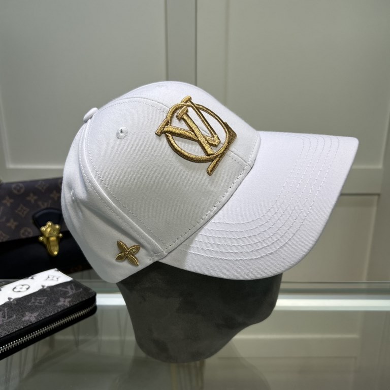 LouiVuittonLV  Counter new Louis Vuitton home embroidered baseball cap, simple and generous Men and women universal sun hat.