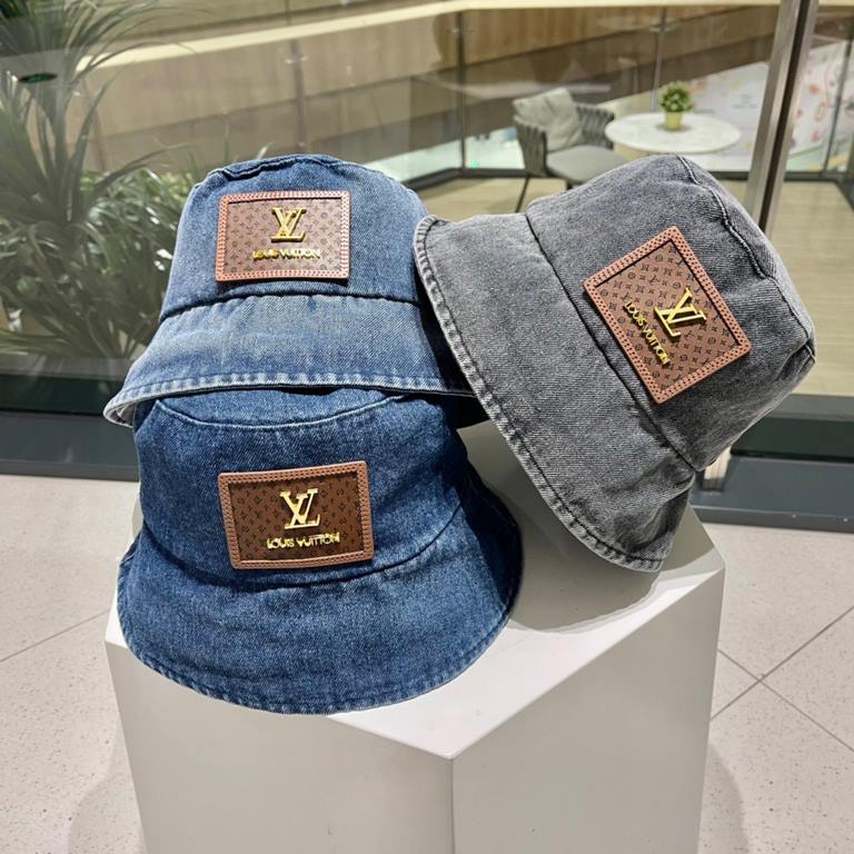 LV spring and summer show full logo denim fisherman hatFisherman's hatA visually stunning item for springsummer!