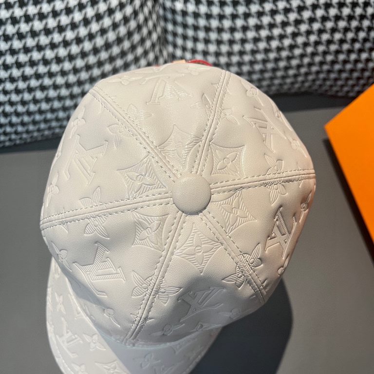 New!New model shipment!With box cloth bag, LV Louis Vuitton new original single baseball cap, leather printing, counter 11 open mold customized, accurate pair of flowers. Original head layer cowhide   cotton lining, ligh