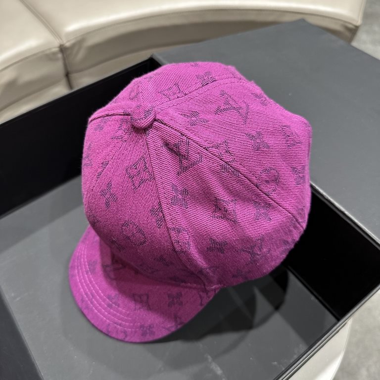 (LV Louis Vuitton) new full print logo pattern models baseball cap, counter synchronization shipments, big name models super good with, hurry to get!