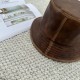 LV early fall new fisherman's hat, original open mold customization, perfect smooth stereotypes! High quality leather. Good to see blowing up the street single product!