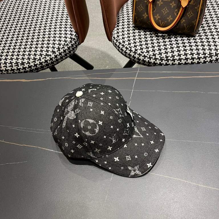 LV (Louis Vuitton) new original single baseball cap, counter 11 open mold customized quality is superb, the base head circumference 57 adjustable.