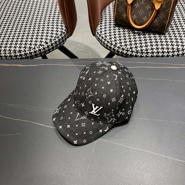 LV (Louis Vuitton) new original single baseball cap, counter 11 open mold customized quality is superb, the base head circumference 57 adjustable.