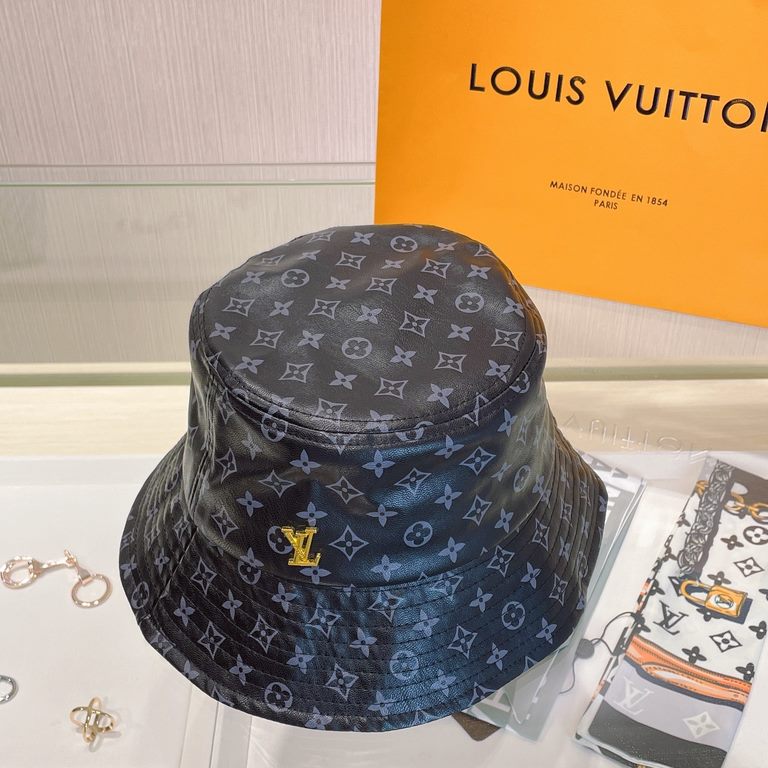 LV Louis Vuitton shipments, classic fisherman's hat, very classic classic, popular retro beauty, available in all seasons, go out must-have, very show face is small!