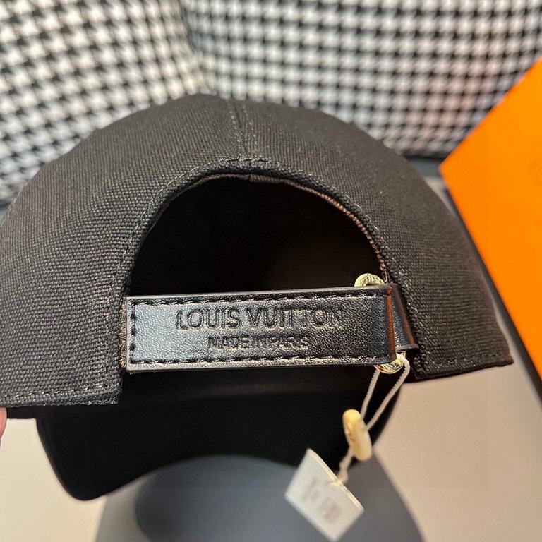 LV (Louis Vuitton) new original single baseball capWith box cloth bag, LV (Louis Vuitton) new original single baseball cap, LV embroidery, counter 11 open mold customized, original canvas fabric   head layer cowhide, fin