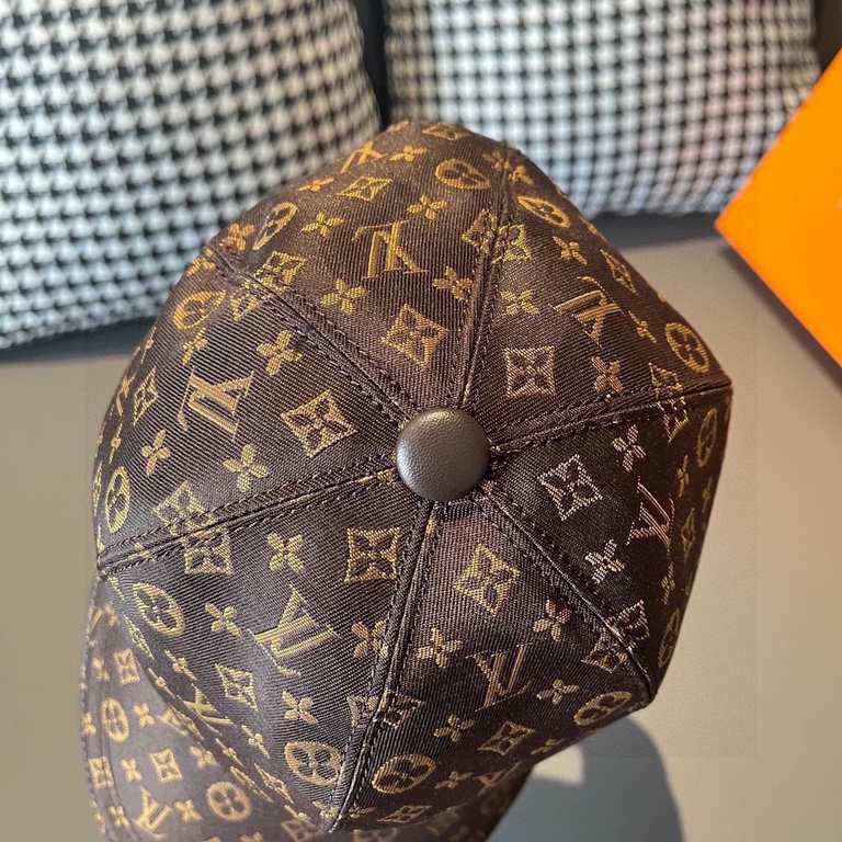 The new LV Louis Vuitton original single baseball capWith box cloth bag, LV Louis Vuitton new original single baseball cap, colorful jacquard, counter 11 open mold ordering, original canvas material   head layer cowhide,