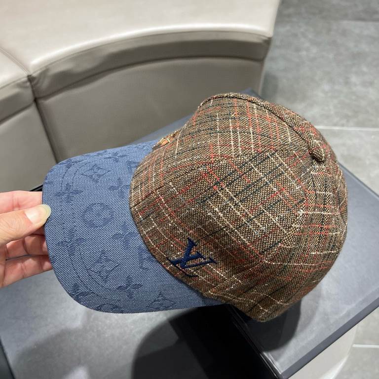 LV (Louis Vuitton) new original single baseball cap, old flower splicing, 11 open mold customized, original denim fabric   counter old flower leather, meticulous and perfect workmanship, superb quality, the base head cir