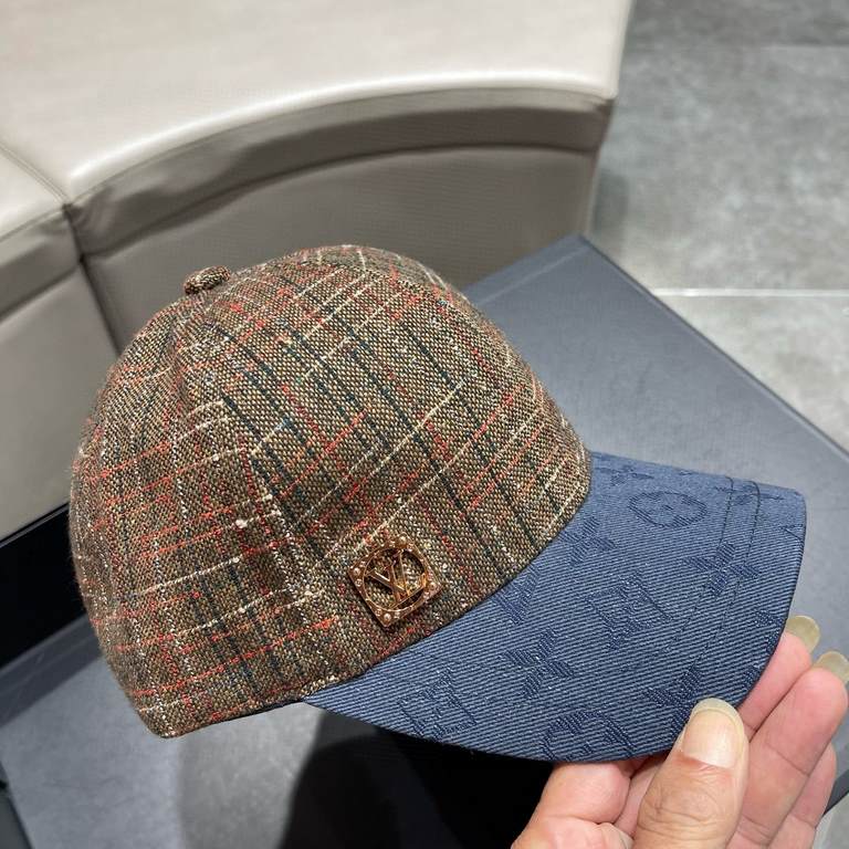 LV (Louis Vuitton) new original single baseball cap, old flower splicing, 11 open mold customized, original denim fabric   counter old flower leather, meticulous and perfect workmanship, superb quality, the base head cir