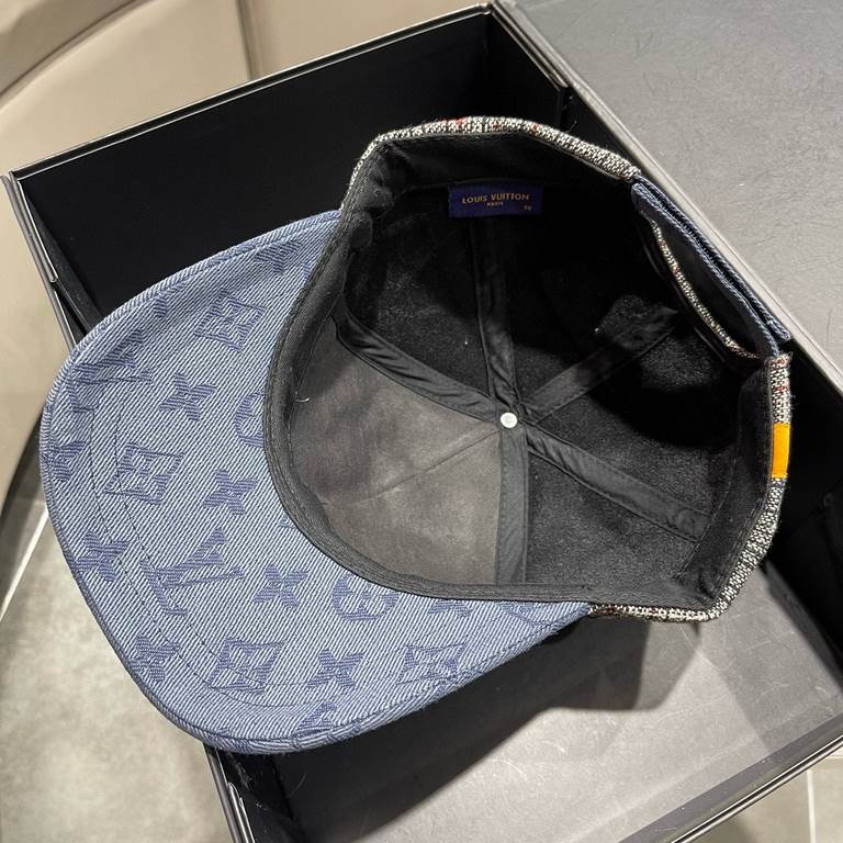 LV (Louis Vuitton) new original single baseball cap, old flower splicing, 11 open mold customized, original denim fabric   counter old flower leather, meticulous and perfect workmanship, superb quality, the base head cir