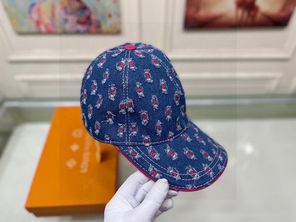 The original denim fabric   head layer cowhide, lightweight.With box cloth bag, LV (Louis Vuitton) original single baseball cap, color diamond denim, counter 11 open mold customized, original denim fabric   head layer co