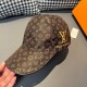 New ShipmentsNew model shipmentWith box cloth bag, LV (Louis Vuitton) new original single baseball cap, old flower embroidery, 11 open mold customized, original old flower fabric, heavy embroidery, workmanship is meticul