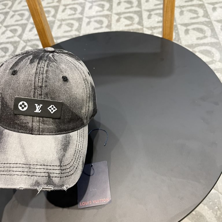 [LV] new counter synchronization cowboy baseball cap, counter synchronization shipment, big name models super good with, hurry to get!