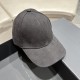 (LV Louis Vuitton) new full print logo pattern paragraph baseball cap, counter synchronization shipment, big name models super good with, hurry to get!