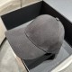 (LV Louis Vuitton) new full print logo pattern paragraph baseball cap, counter synchronization shipment, big name models super good with, hurry to get!