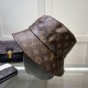 PLV Louis Vuitton official website version of the shipment, the classic fisherman's hat, a very classic classic, popular retro beauty, available in all seasons, out of the necessary, very show face is small!