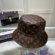 PLV Louis Vuitton official website version of the shipment, the classic fisherman's hat, a very classic classic, popular retro beauty, available in all seasons, out of the necessary, very show face is small!