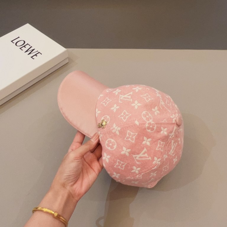 lv Louis Vuitton   Latest Snowflake Pattern Solo Patchwork Baseball Cap  Arrival  New Fisherman's Hat , novel and fashionable, sunshade and sun protection.