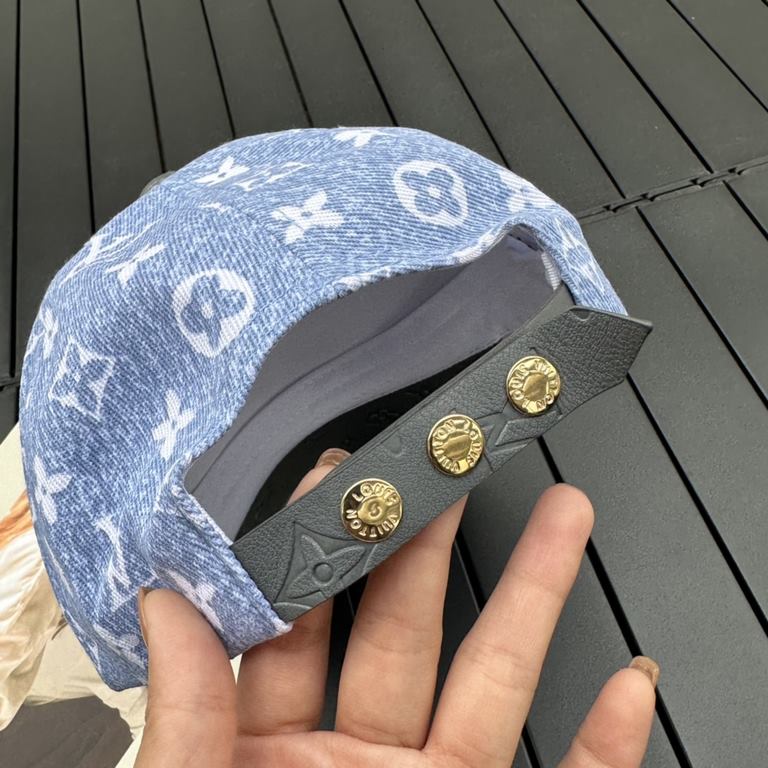 Louis Vuitton Baseball Cap LouisVuitton   New LV baseball cap, heavy construction   perfect old flowers, high-end atmosphere, versatile models   men and women!