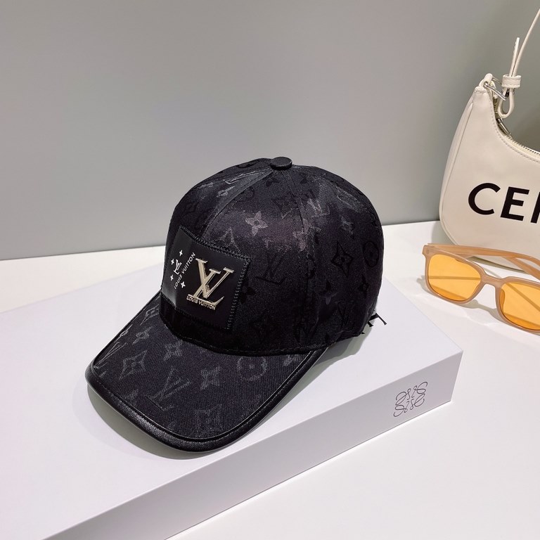 LV】New Baseball Cap  !High quality customization! This is sure to be a minimalist favorite!Clean, sharp, fashionable and versatile, absolutely not picky about face shape!It is a fashionable and classic perennial model!