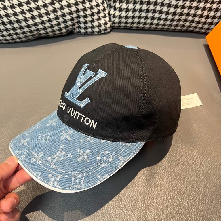 New model shipment!With box cloth bag, LV (Louis Vuitton) new original single baseball cap, old flower splicing, 11 open mold ordering, the original cotton fabric   counter old flower cloth, workmanship is meticulous and