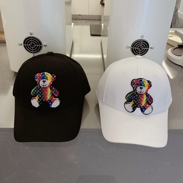 LV new duck tongue cap, high quality baseball cap, black and white two colors, head circumference about 57cm