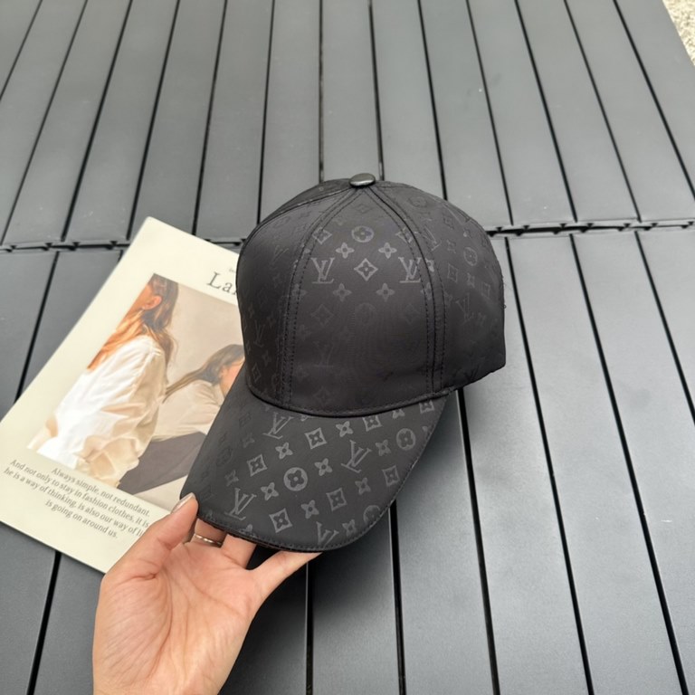 LouiVuittonLV  counter new Louis Vuitton home embroidery baseball cap, simple and generous Men and women universal sun hat