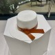 [LV Louis Vuitton] 2023 new small fragrance vacation style flat straw hat, travel essential, super good with, hurry to get!