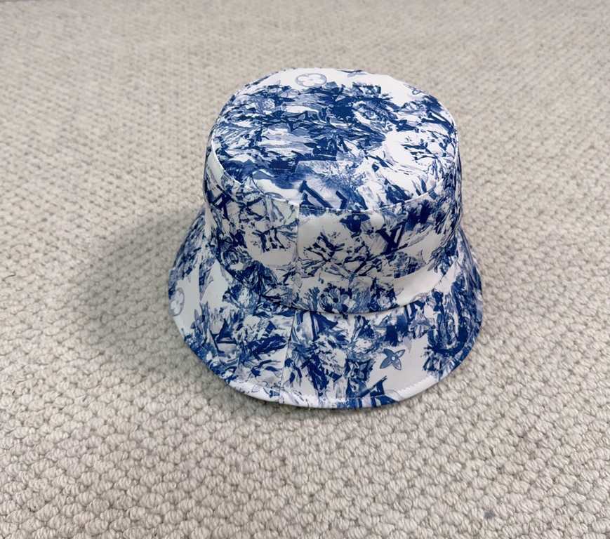 LV Louis Vuitton Classic Baseball Caps   Fire shipments, versatile items   casually with a good look The quality is superb   fashionable versatile