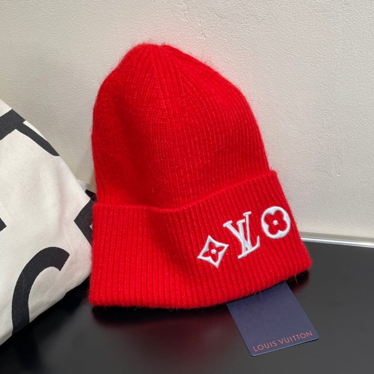 Special P LV Louis Vuitton official website classic knit cap! Little red book hot selling explosive models! Wear a god! Men and women with the same models, thickened warmer, fashionable and popular   texture first-class,