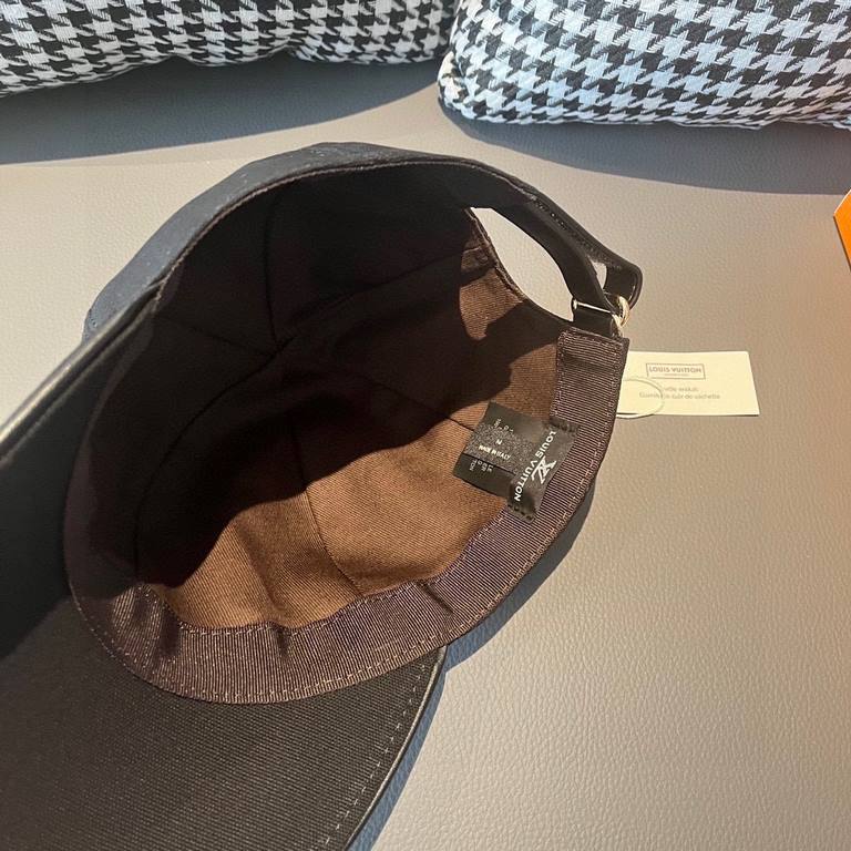 LV (Louis Vuitton) new original single baseball capWith box cloth bag, LV (Louis Vuitton) new original single baseball cap, LV embroidery, counter 11 open mold customized, original canvas fabric   head layer cowhide, fin