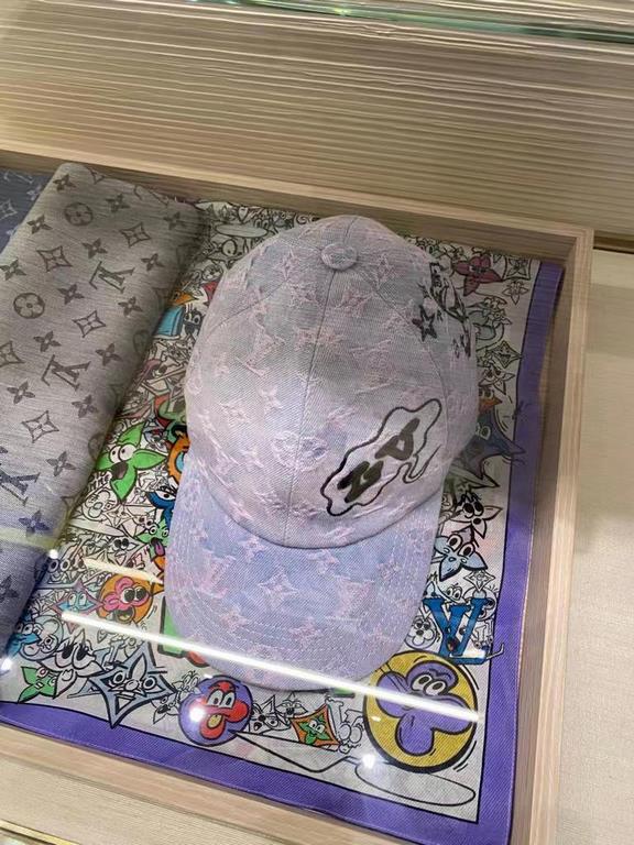 The Louis Vuitton LV  Bleached Cowboy Hat combines a sporty design with original cartoon pattern embroidery. The timeless style with a six-section crown is crafted from stonewashed cotton with aged detailing to emphasize