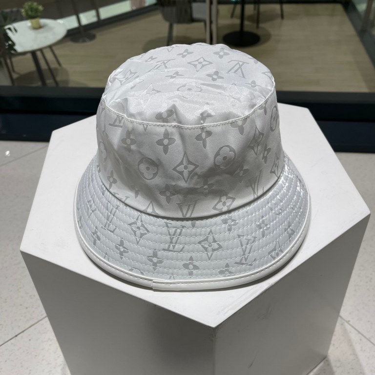 lv Louis Vuitton   LV fisherman's hat, simple atmosphere full of personality Exquisite embroidery design Full of fashion sense   This hat is definitely worth getting!