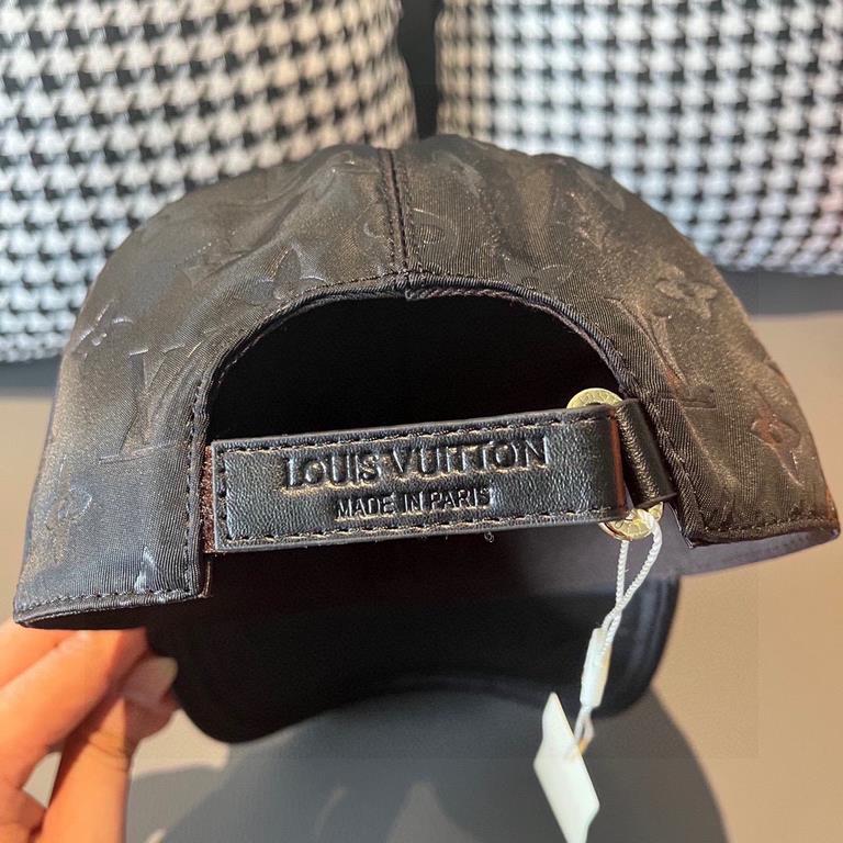 New!New model shipment!With box cloth bag, LV Louis Vuitton new original single baseball cap, dark print, counter 11 open mold customized, original Oxford fabric   head cowhide, cotton lining, lightweight and breathable!