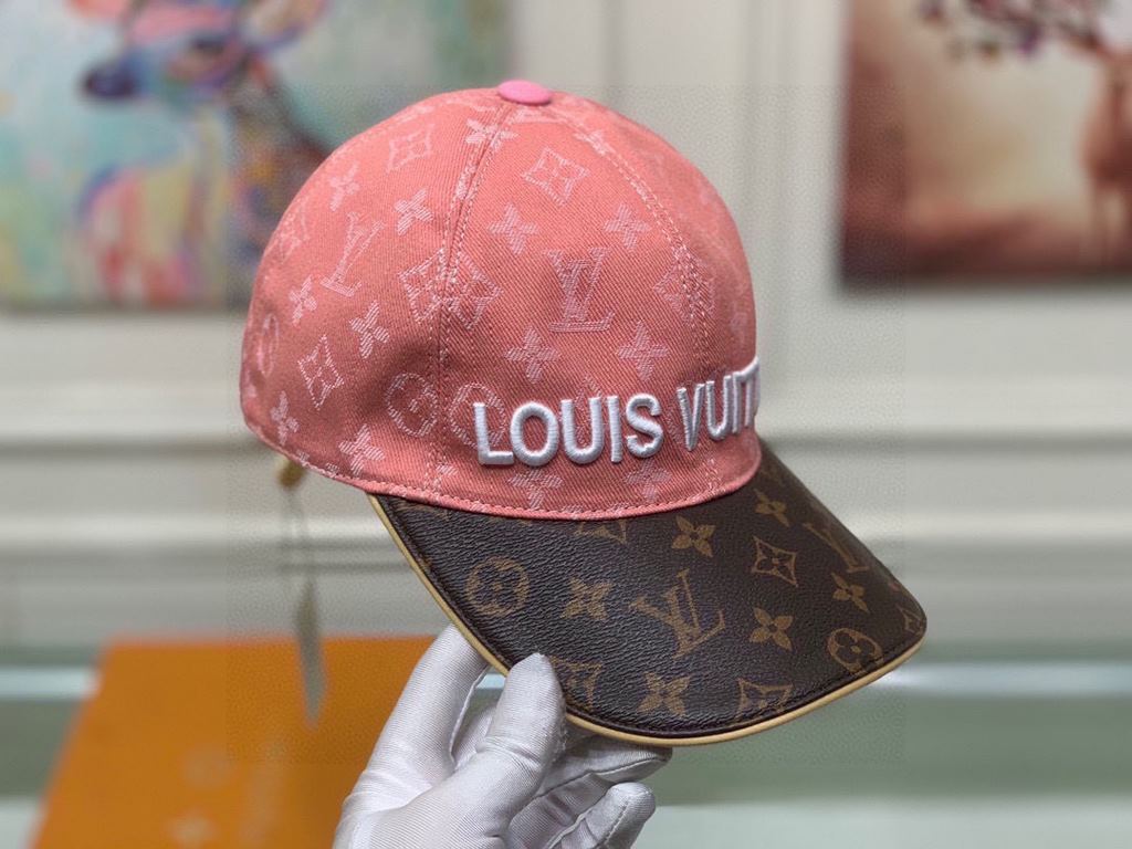 LV (Louis Vuitton).With box cloth bag, LV (Louis Vuitton) new original single baseball cap, old flower splicing, 11 open mold customized, original denim fabric   counter old flower cloth, meticulous and perfect workmansh