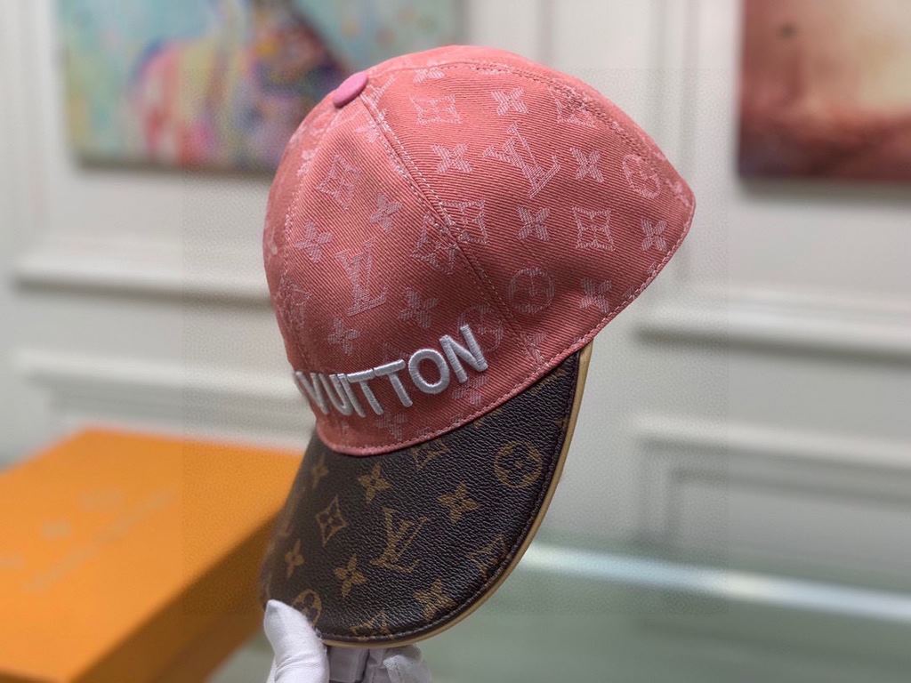 LV (Louis Vuitton).With box cloth bag, LV (Louis Vuitton) new original single baseball cap, old flower splicing, 11 open mold customized, original denim fabric   counter old flower cloth, meticulous and perfect workmansh