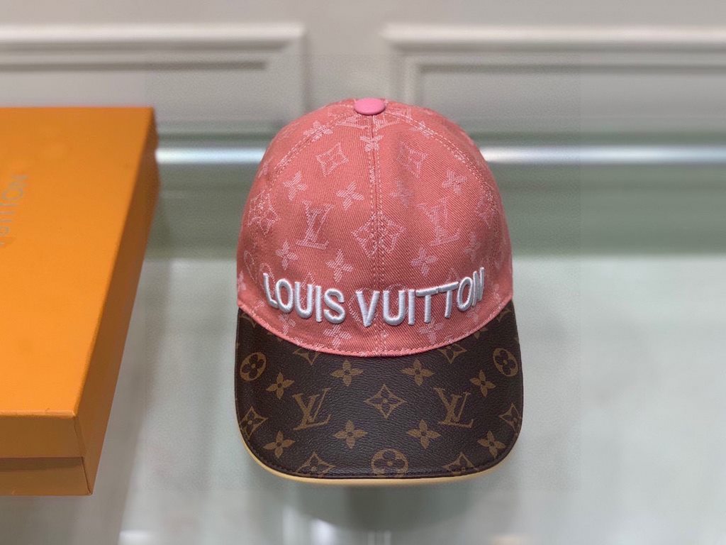 LV (Louis Vuitton).With box cloth bag, LV (Louis Vuitton) new original single baseball cap, old flower splicing, 11 open mold customized, original denim fabric   counter old flower cloth, meticulous and perfect workmansh