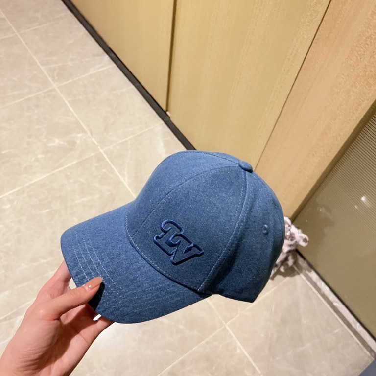 with dust bag [LV Louis Vuitton] 2023 new embroidered simple models of baseball caps, new shipments, big name models super good with, hurry to get!