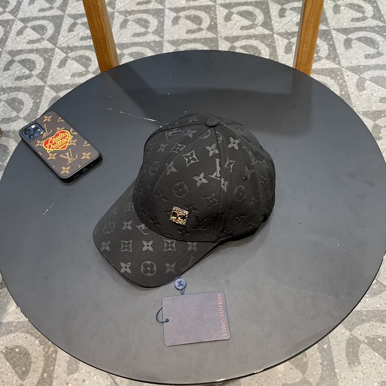 Louis Vuitton LouisVuitton   new LV baseball cap, heavy construction   early spring series of high-end atmosphere, versatile models   men and women!