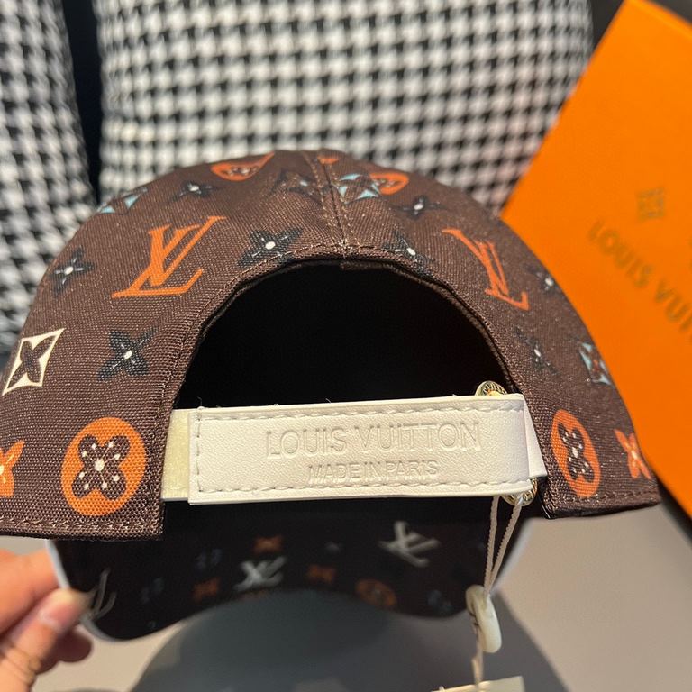 With box bag, LV (Louis Vuitton) new original single baseball cap, counter 11 open mold customized, original canvas material   head layer cowhide, lightweight and breathable! Awesome quality, the base head circumference 