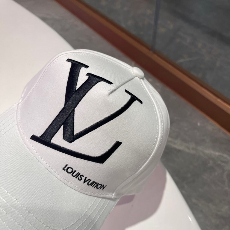 LV baseball cap   2023 new Louis Vuitton baseball cap   Fire shipment, versatile items   casually with a good look Quality is superb   fashionable versatile