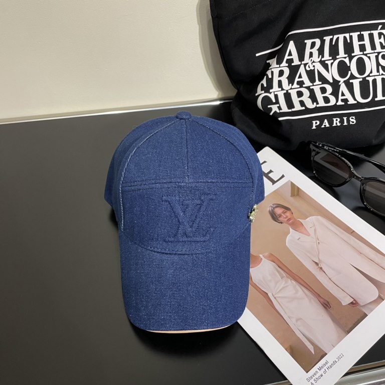 LV (Louis Vuitton) original single baseball cap, washed denim, counter 11 open mold customized, original denim fabric   head layer cowhide, lightweight and breathable! Awesome quality, base head circumference 56, adjusta