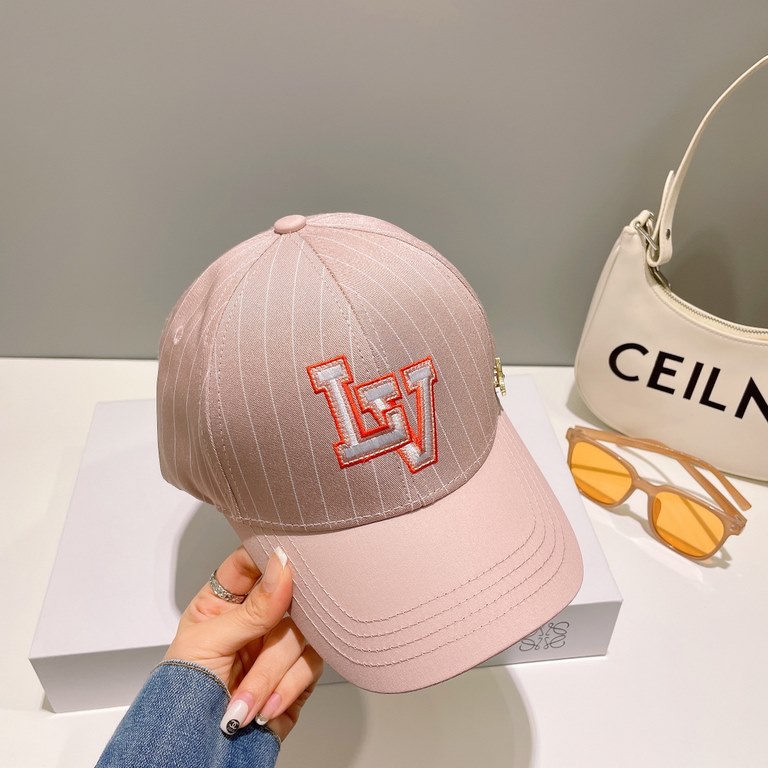 LouiVuittonLV   counter new Louis Vuitton home embroidered baseball cap, simple and generous Men and women universal sun hat, the