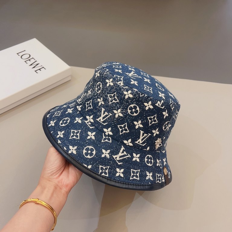 lv louis vuitton   newest snowflake pattern solo spliced fisherman's hat arrives   new fisherman's hat , novelty and fashion, sunshade and sunscreen.