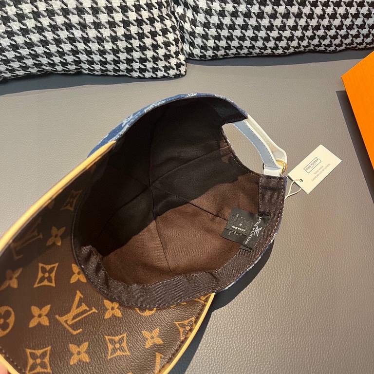 LV (Louis Vuitton).With box cloth bag, LV (Louis Vuitton) new original single baseball cap, old flower splicing, 11 open mold customized, original denim fabric   counter old flower leather, workmanship is meticulous and 