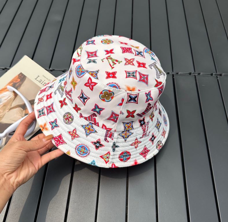 lv Louis Vuitton very hot a fisherman's hatSimple atmosphere high fashion good ~ style has personalityLOGO fabric top hat breathable and comfortableFour seasons model lightweight and breathable! The quality is superb