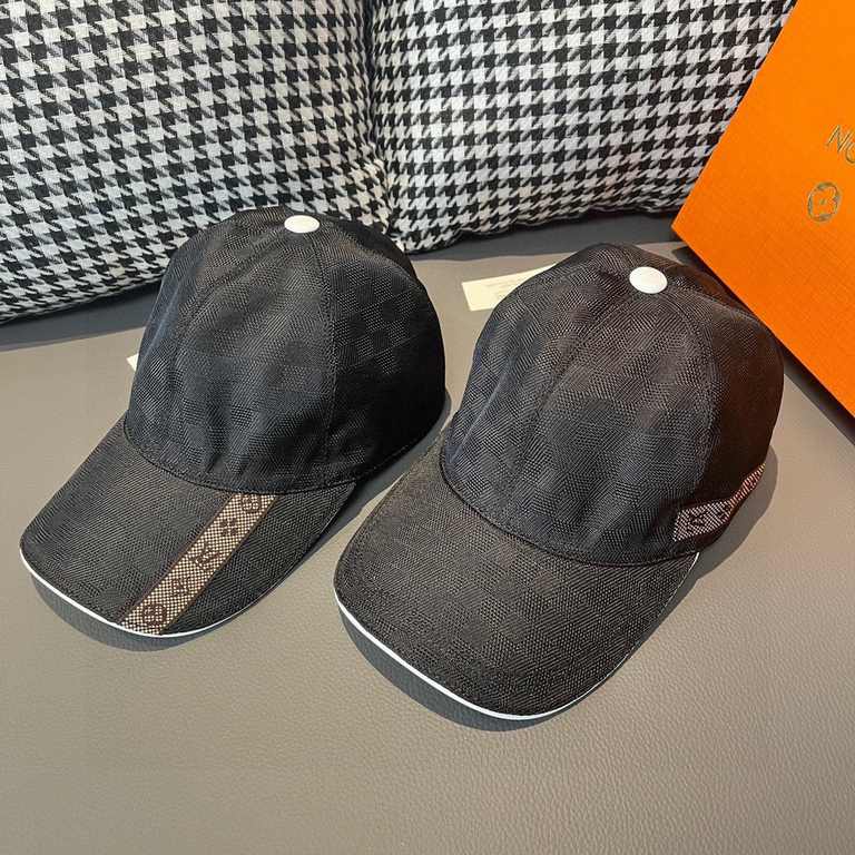 With packaging cloth bag, LV Louis Vuitton new original single baseball cap, classic checkerboard grid, 11 open mold customized, the original counter fabric   head layer cowhide, small square fashion handsome quality is 