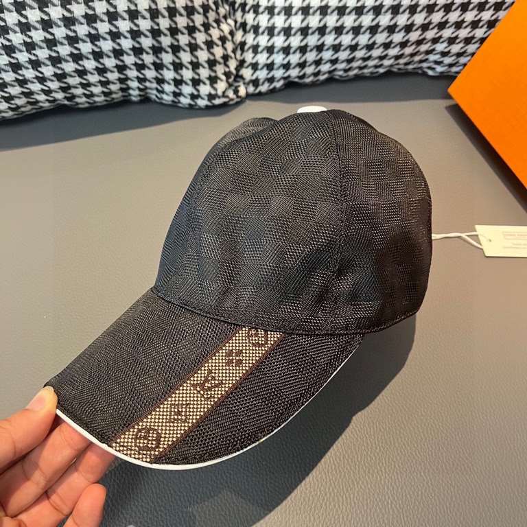 With packaging cloth bag, LV Louis Vuitton new original single baseball cap, classic checkerboard grid, 11 open mold customized, the original counter fabric   head layer cowhide, small square fashion handsome quality is 